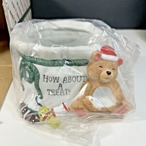 House of Lloyd Christmas Around the World A Treat For the Holidays  Dish W/ Box